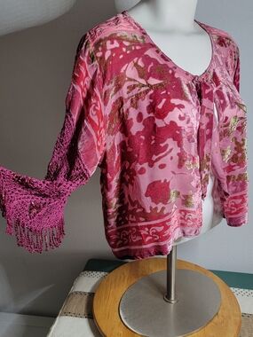 Mina COLLECTION Pink Sheer Lined Garment With beaded Sleeves. Rare And Vintage